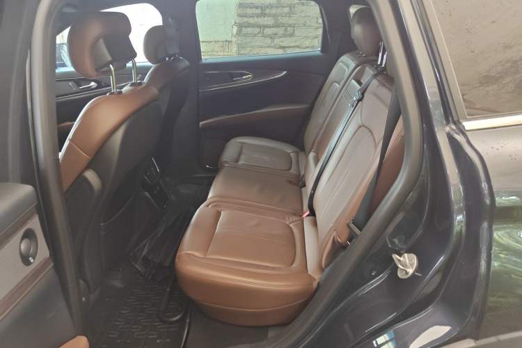Used Lincoln Nautilus 2021 2.7T Four-Wheel Drive Prestige Edition Left Rear Seat
