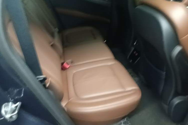 Used Lincoln Nautilus 2021 2.7T Four-Wheel Drive Prestige Edition Left Rear Seat