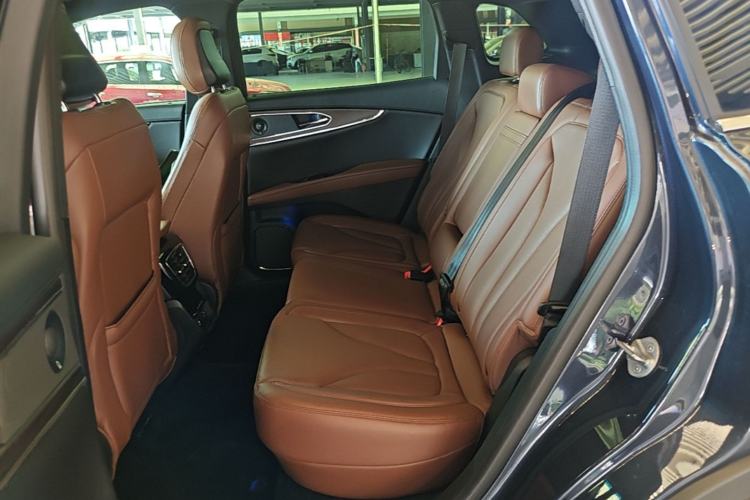 Used Lincoln Nautilus 2021 2.0T Four-Wheel Drive Luxury Edition Left Rear Seat