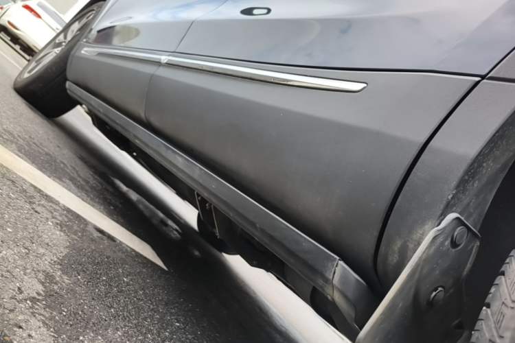 Used Lincoln Nautilus 2021 2.0T Four-Wheel Drive Luxury Edition Left Side Sill