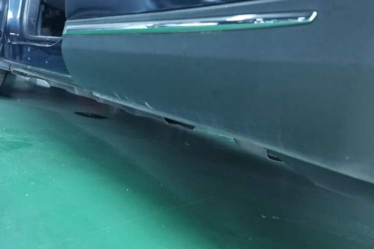 Used Lincoln Nautilus 2021 2.0T Four-Wheel Drive Luxury Edition Left Side Sill
