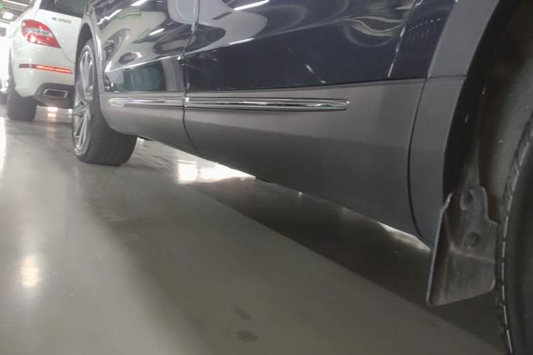 Used Lincoln Nautilus 2021 2.7T Four-Wheel Drive Prestige Edition Left Side Sill