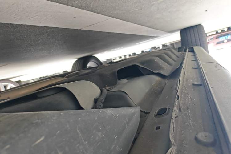 Used Lincoln Nautilus 2021 2.7T Four-Wheel Drive Prestige Edition Left Side Sill