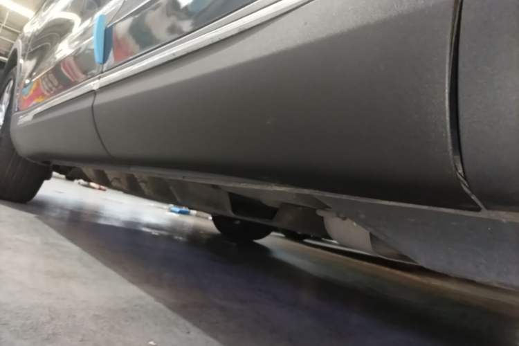 Used Lincoln Nautilus 2021 2.0T Four-Wheel Drive Luxury Edition Left Side Sill