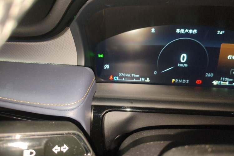 Used Lincoln Nautilus 2021 2.0T Four-Wheel Drive Luxury Edition Odometer Close Up