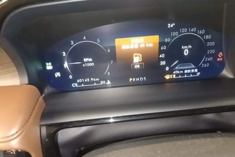 Used Lincoln Nautilus 2021 2.7T Four-Wheel Drive Prestige Edition Odometer Close Up