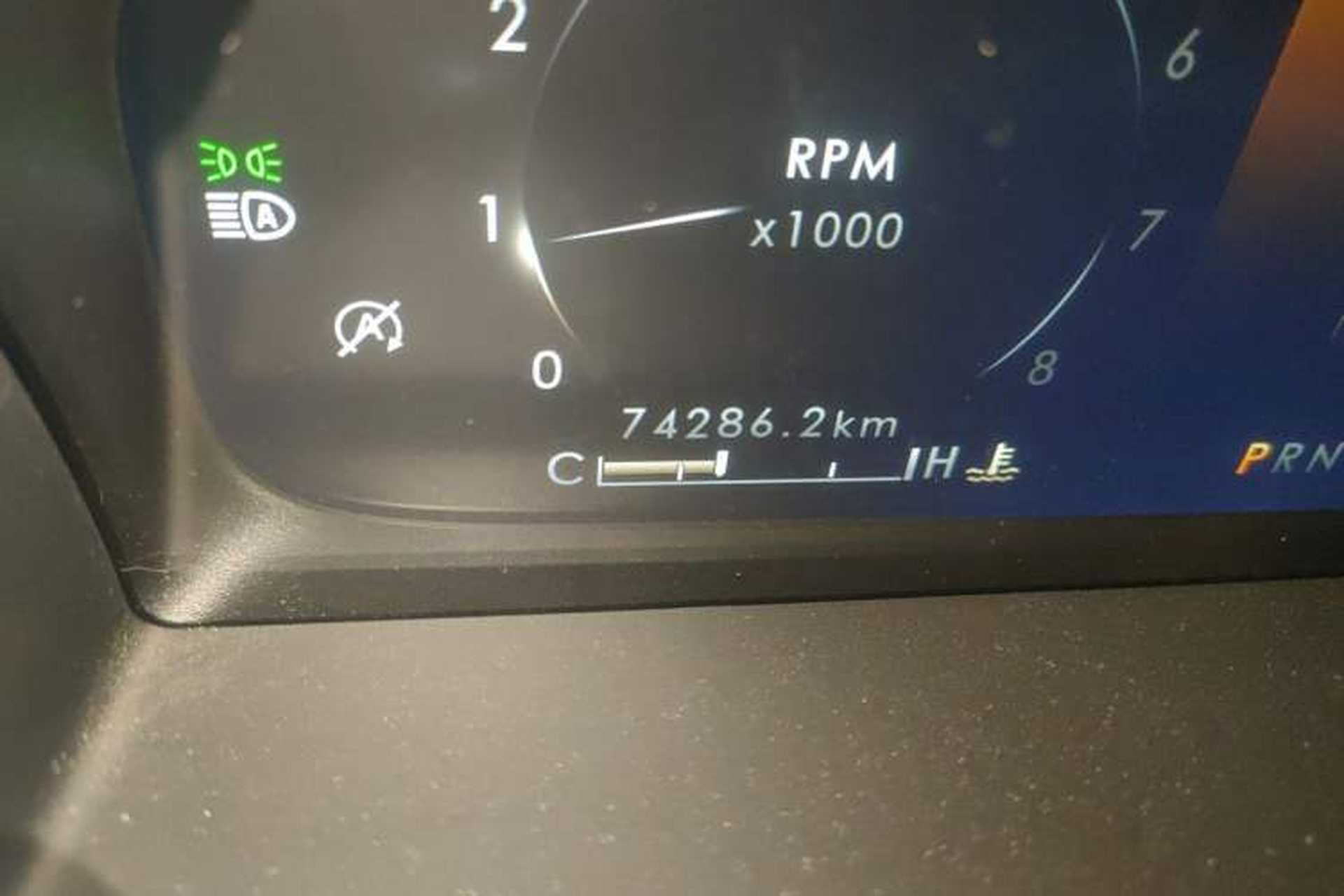 Used Lincoln Nautilus 2021 2.0T Four-Wheel Drive Luxury Edition Odometer Close Up