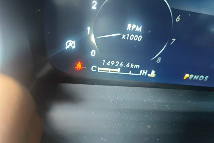 Used Lincoln Nautilus 2021 2.0T Four-Wheel Drive Luxury Edition Odometer Close Up
