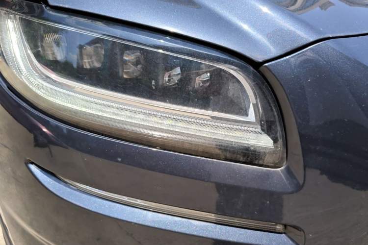 Used Lincoln Nautilus 2021 2.7T Four-Wheel Drive Prestige Edition Right Front Headlight