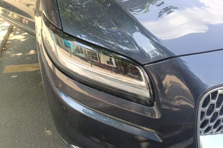 Used Lincoln Nautilus 2021 2.0T Four-Wheel Drive Luxury Edition Right Front Headlight