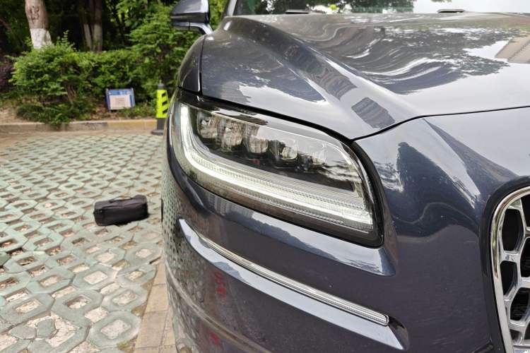 Used Lincoln Nautilus 2021 2.7T Four-Wheel Drive Prestige Edition Right Front Headlight