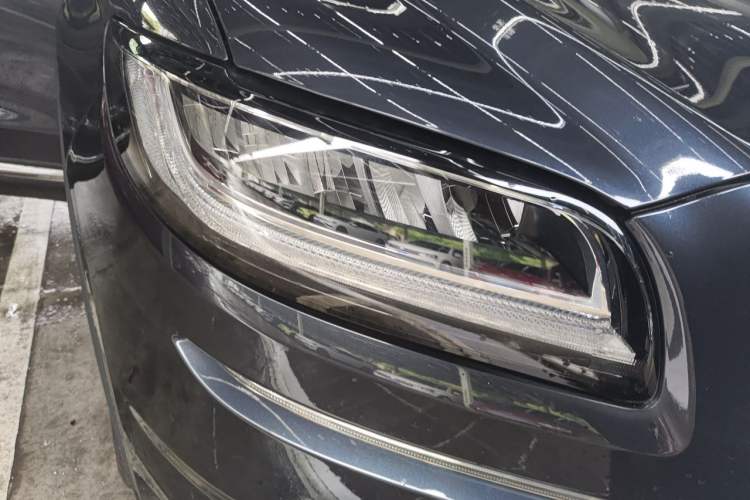 Used Lincoln Nautilus 2021 2.0T Four-Wheel Drive Luxury Edition Right Front Headlight