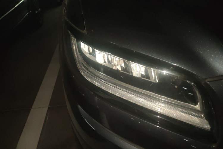 Used Lincoln Nautilus 2021 2.0T Four-Wheel Drive Luxury Edition Right Front Headlight