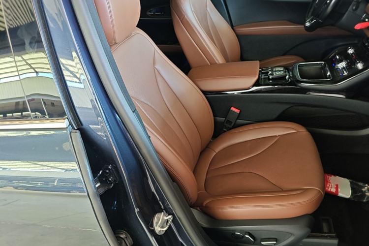 Used Lincoln Nautilus 2021 2.0T Four-Wheel Drive Luxury Edition Right Front Seat