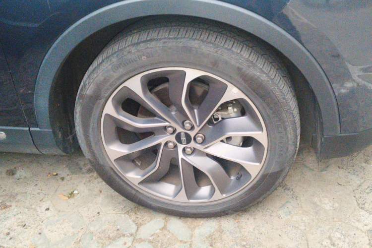Used Lincoln Nautilus 2021 2.0T Four-Wheel Drive Luxury Edition Right Front Wheel Hub
