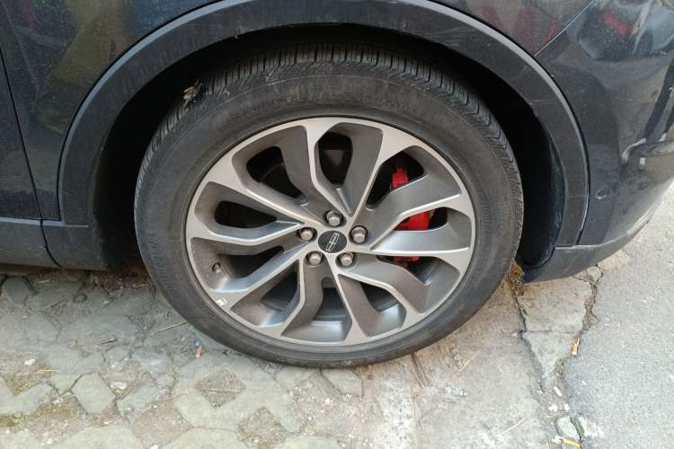 Used Lincoln Nautilus 2021 2.0T Four-Wheel Drive Luxury Edition Right Front Wheel Hub