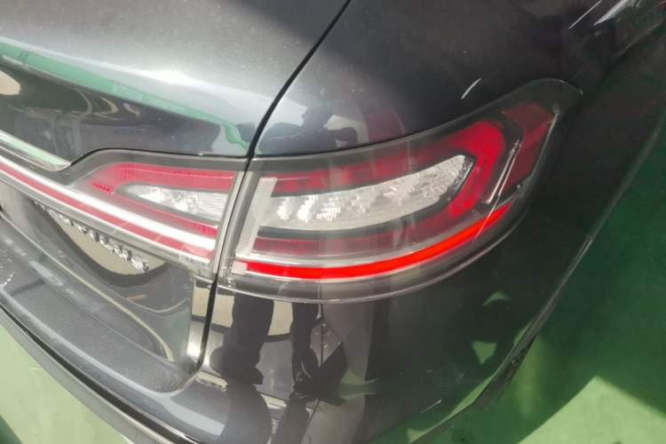 Used Lincoln Nautilus 2021 2.0T Four-Wheel Drive Luxury Edition Right Rear Taillight