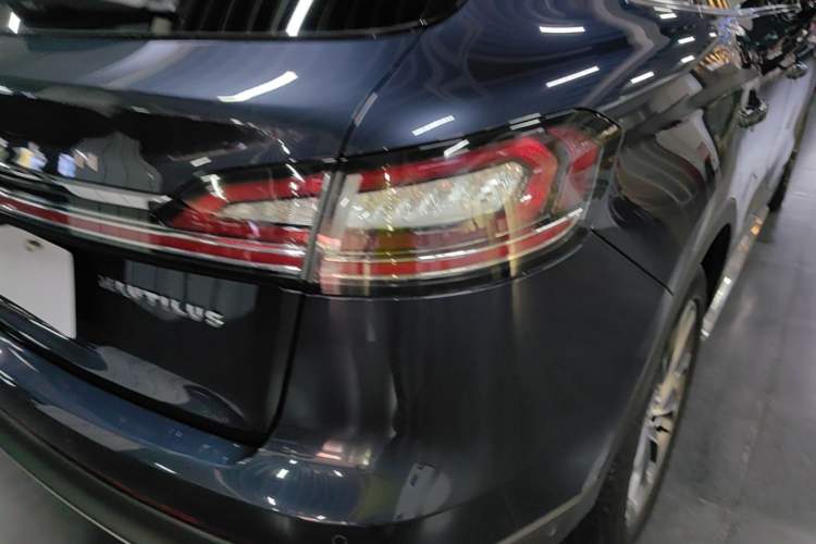 Used Lincoln Nautilus 2021 2.0T Four-Wheel Drive Luxury Edition Right Rear Taillight