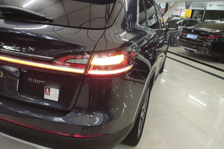 Used Lincoln Nautilus 2021 2.0T Four-Wheel Drive Luxury Edition Right Rear Taillight