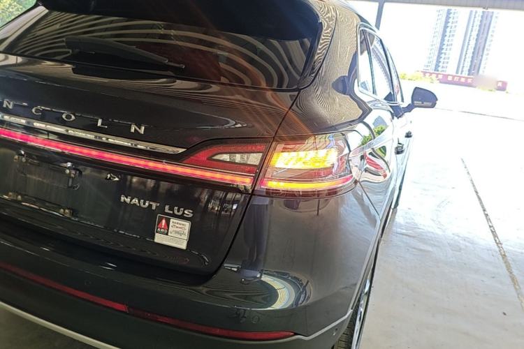 Used Lincoln Nautilus 2021 2.0T Four-Wheel Drive Luxury Edition Right Rear Taillight