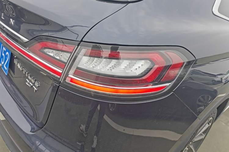 Used Lincoln Nautilus 2021 2.7T Four-Wheel Drive Prestige Edition Right Rear Taillight