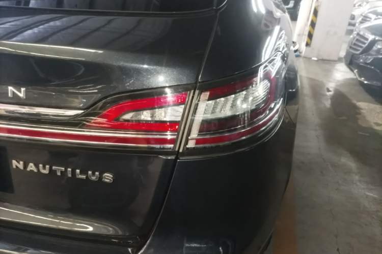 Used Lincoln Nautilus 2021 2.0T Four-Wheel Drive Luxury Edition Right Rear Taillight