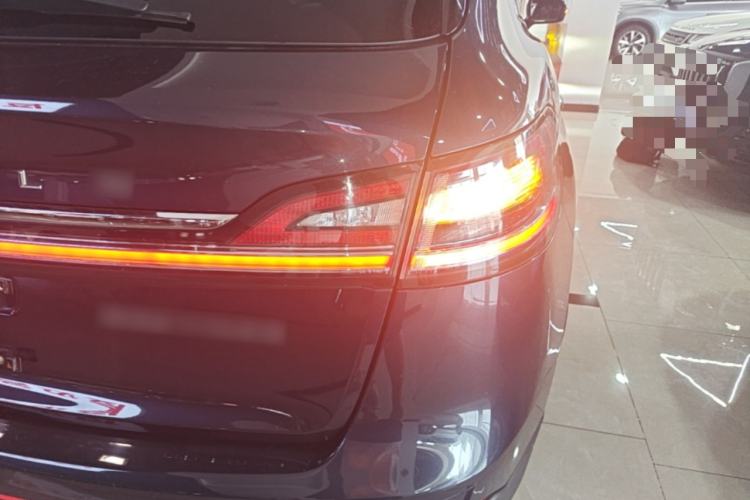 Used Lincoln Nautilus 2021 2.0T Four-Wheel Drive Luxury Edition Right Rear Taillight