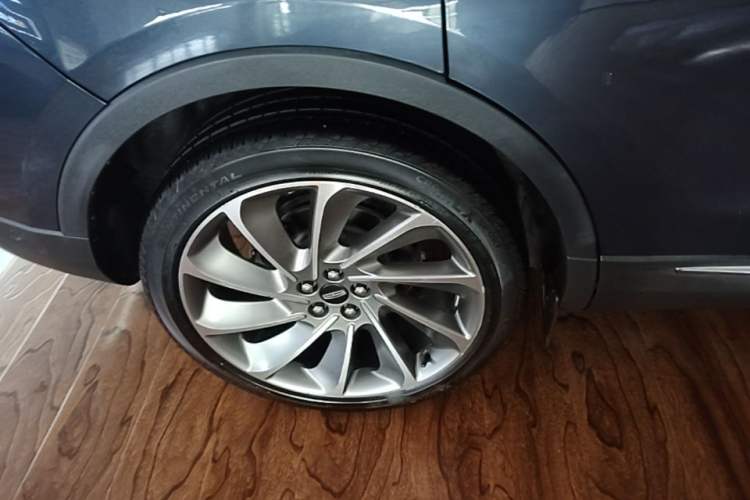 Used Lincoln Nautilus 2021 2.7T Four-Wheel Drive Prestige Edition Right Rear Wheel Hub