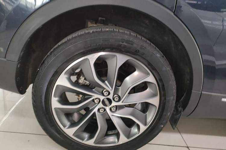 Used Lincoln Nautilus 2021 2.0T Four-Wheel Drive Luxury Edition Right Rear Wheel Hub