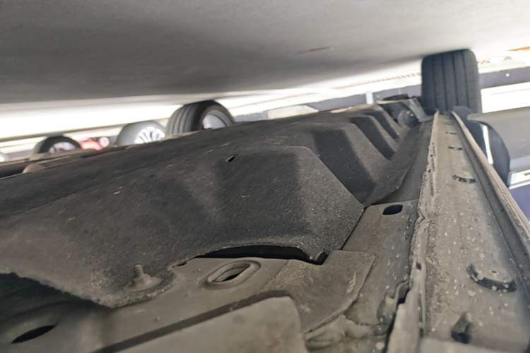 Used Lincoln Nautilus 2021 2.7T Four-Wheel Drive Prestige Edition Right Side Sill