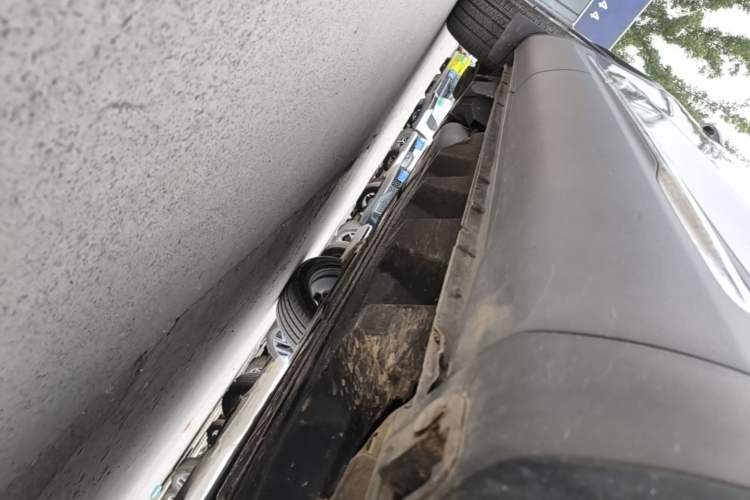 Used Lincoln Nautilus 2021 2.0T Four-Wheel Drive Luxury Edition Right Side Sill