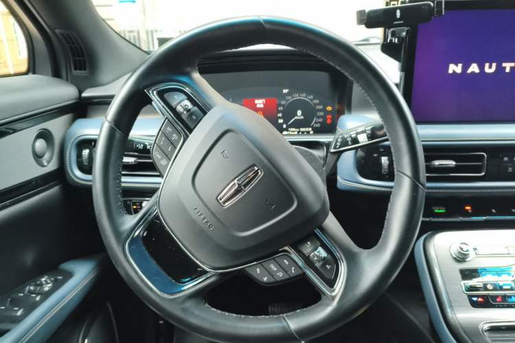 Used Lincoln Nautilus 2021 2.0T Four-Wheel Drive Luxury Edition Steering Wheel