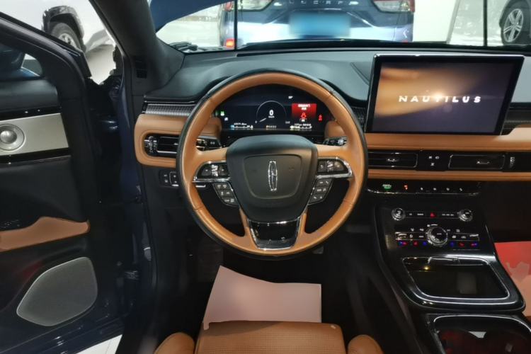 Used Lincoln Nautilus 2021 2.7T Four-Wheel-Drive Presidential Edition Steering Wheel