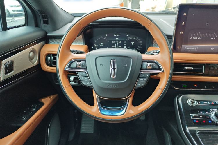 Used Lincoln Nautilus 2021 2.7T Four-Wheel-Drive Presidential Edition Steering Wheel