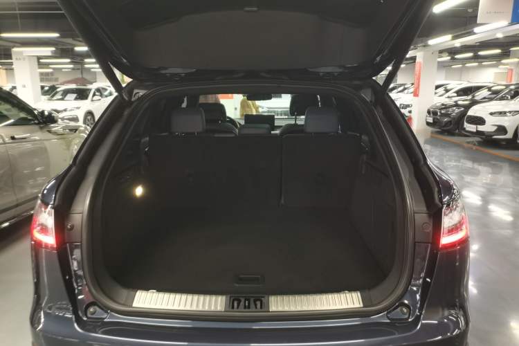 Used Lincoln Nautilus 2021 2.7T Four-Wheel Drive Prestige Edition Trunk