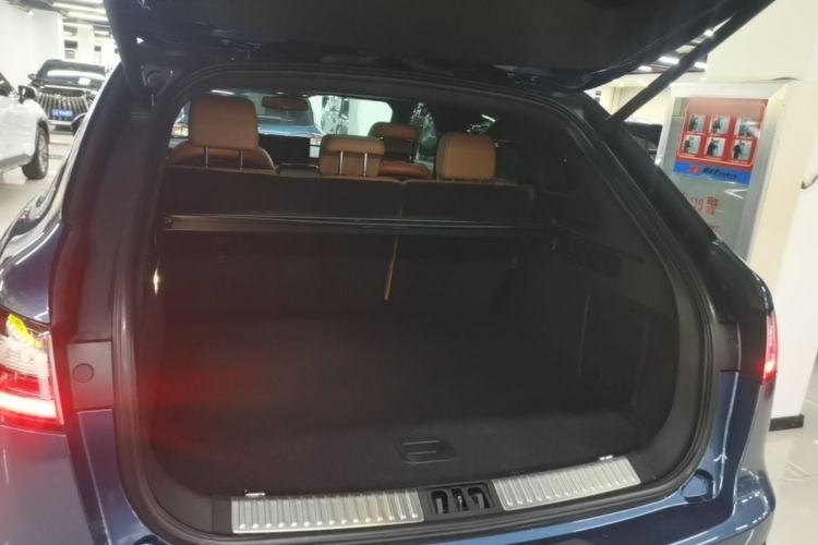 Used Lincoln Nautilus 2021 2.7T Four-Wheel-Drive Presidential Edition Trunk