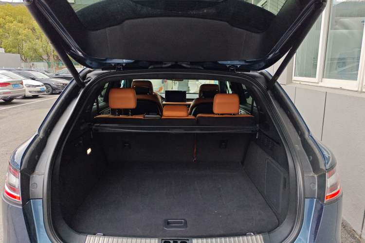 Used Lincoln Nautilus 2021 2.7T Four-Wheel-Drive Presidential Edition Trunk