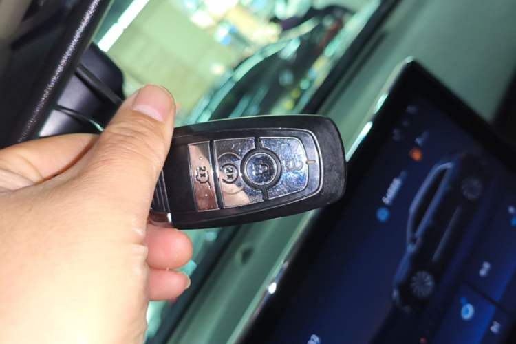 Used Lincoln Nautilus 2021 2.0T Four-Wheel Drive Luxury Edition Vehicle Key