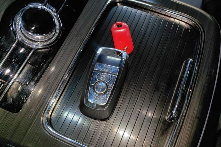 Used Lincoln Nautilus 2021 2.0T Four-Wheel Drive Luxury Edition Vehicle Key