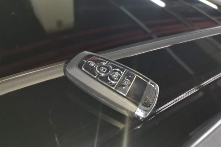 Used Lincoln Nautilus 2021 2.7T Four-Wheel-Drive Presidential Edition Vehicle Key