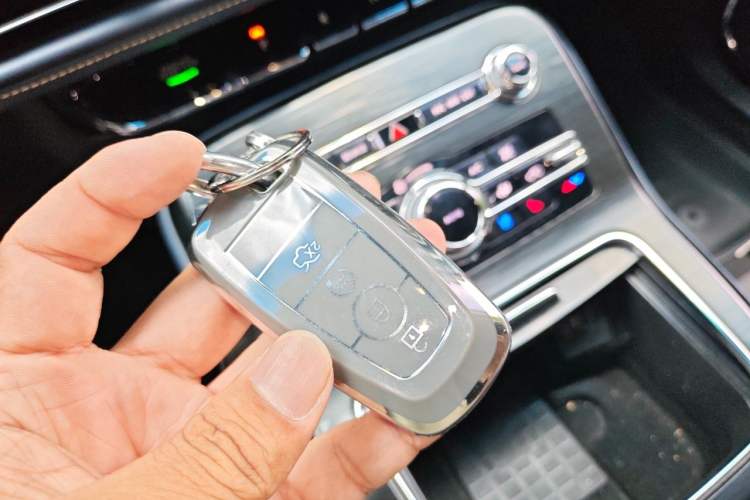 Used Lincoln Nautilus 2021 2.0T Four-Wheel Drive Luxury Edition Vehicle Key