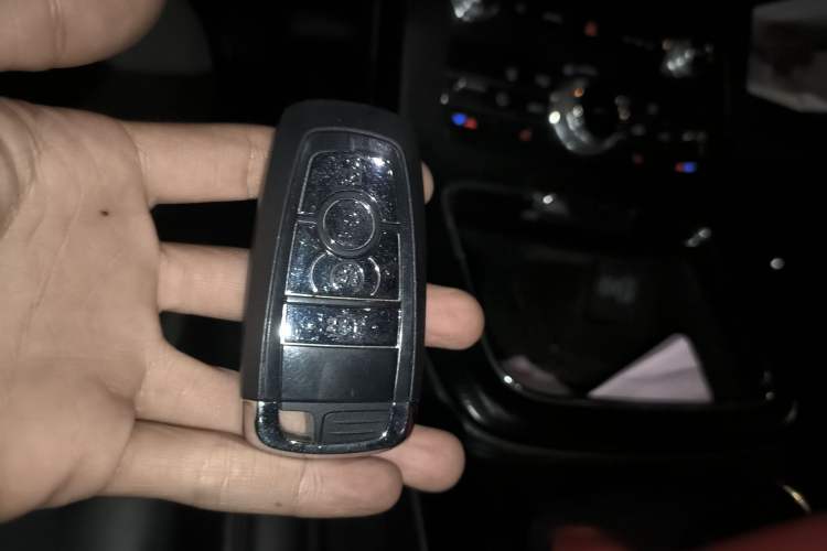 Used Lincoln Nautilus 2021 2.0T Four-Wheel Drive Luxury Edition Vehicle Key