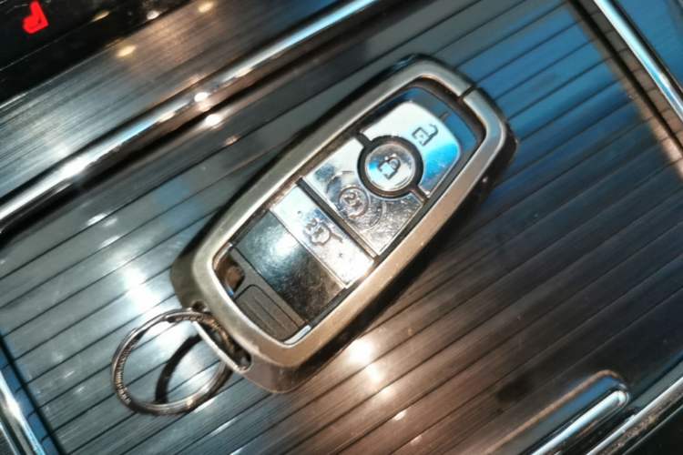 Used Lincoln Nautilus 2021 2.0T Four-Wheel Drive Luxury Edition Vehicle Key