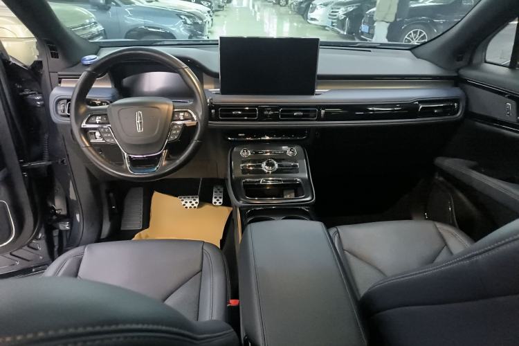 Used Lincoln Nautilus 2021 2.0T Four-Wheel Drive Luxury Edition Center Console