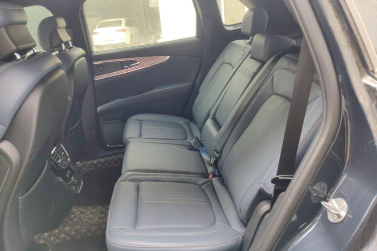 Used Lincoln Nautilus 2021 2.7T Four-Wheel Drive Prestige Edition Left Rear Seat
