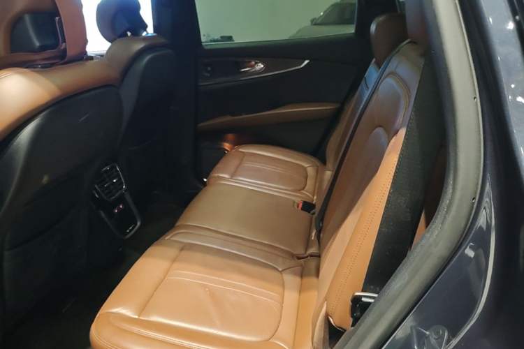 Used Lincoln Nautilus 2021 2.7T Four-Wheel Drive Prestige Edition Left Rear Seat
