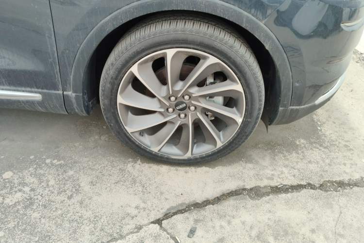 Used Lincoln Nautilus 2021 2.7T Four-Wheel Drive Prestige Edition Right Front Wheel Hub