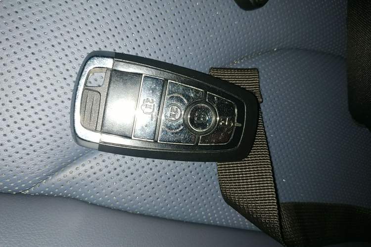 Used Lincoln Nautilus 2021 2.0T Four-Wheel Drive Luxury Edition Vehicle Key