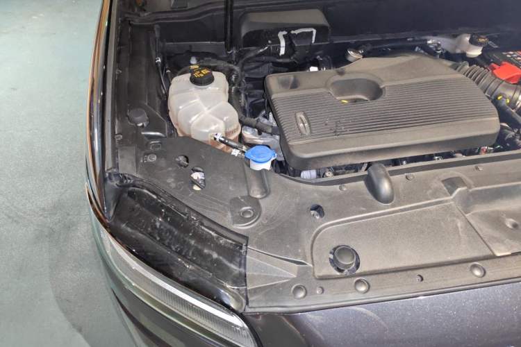 Used Lincoln Nautilus 2021 2.0T Four-Wheel Drive Luxury Edition Engine Bay Right