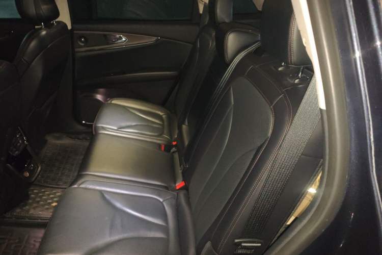 Used Lincoln Nautilus 2021 2.0T Four-Wheel Drive Luxury Edition Left Rear Seat